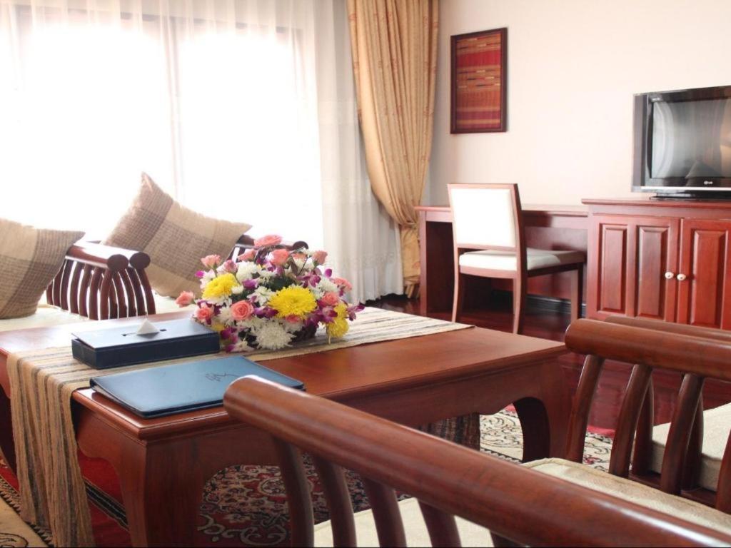 Daosavanh Resort & Spa Hotel Savannakhet Exterior photo