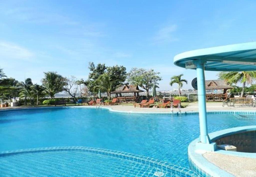 Daosavanh Resort & Spa Hotel Savannakhet Exterior photo